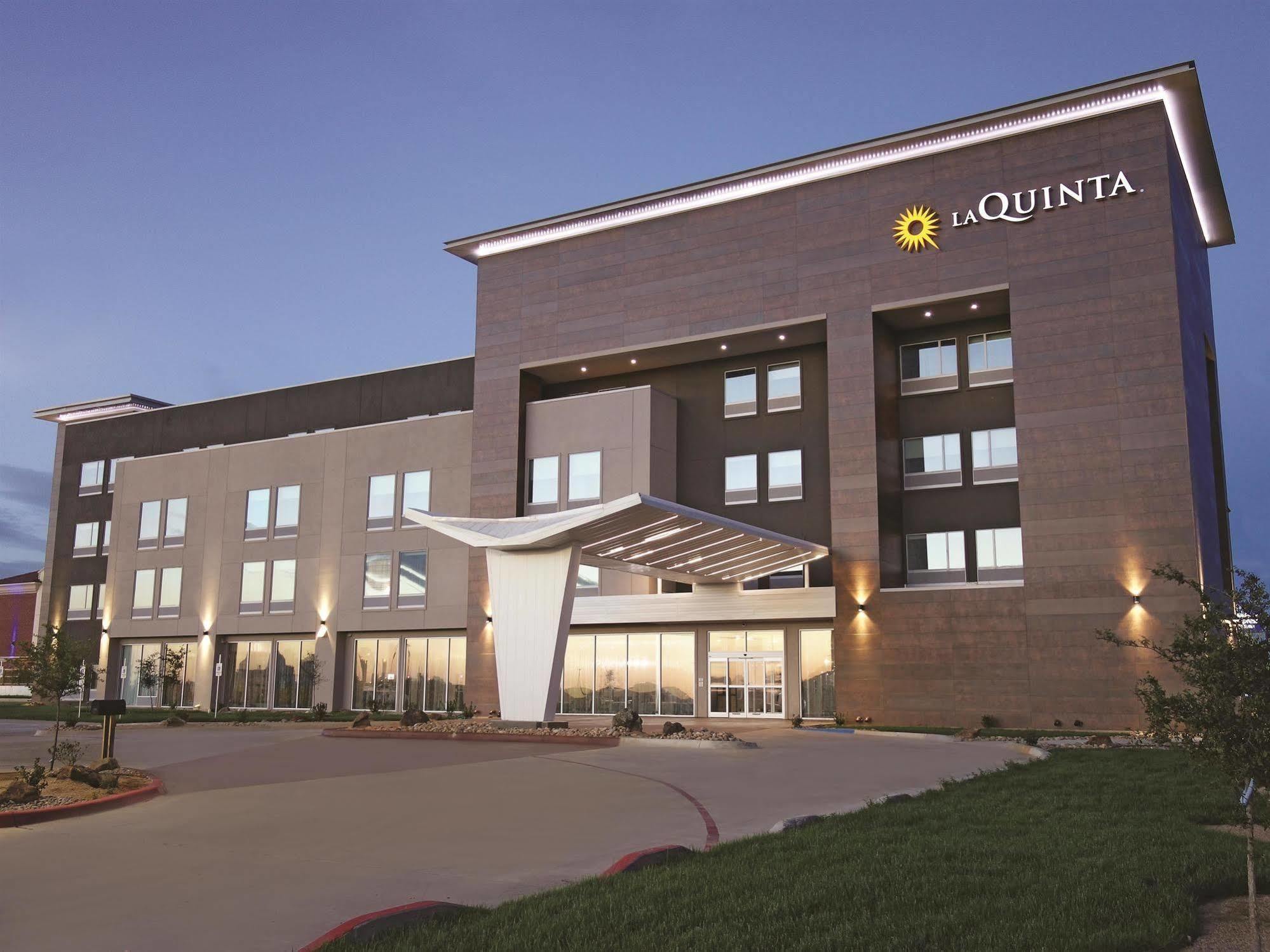 La Quinta By Wyndham Amarillo Airport Hotel Exterior foto